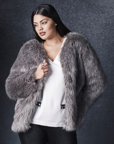 Crop fur jacket can be rocked with any attire.